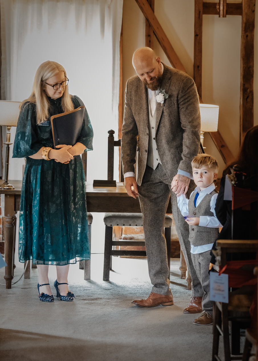 Deb Reed Celebrant Colchester Essex, performing the ceremony at Jacqui and Paulas wedding.